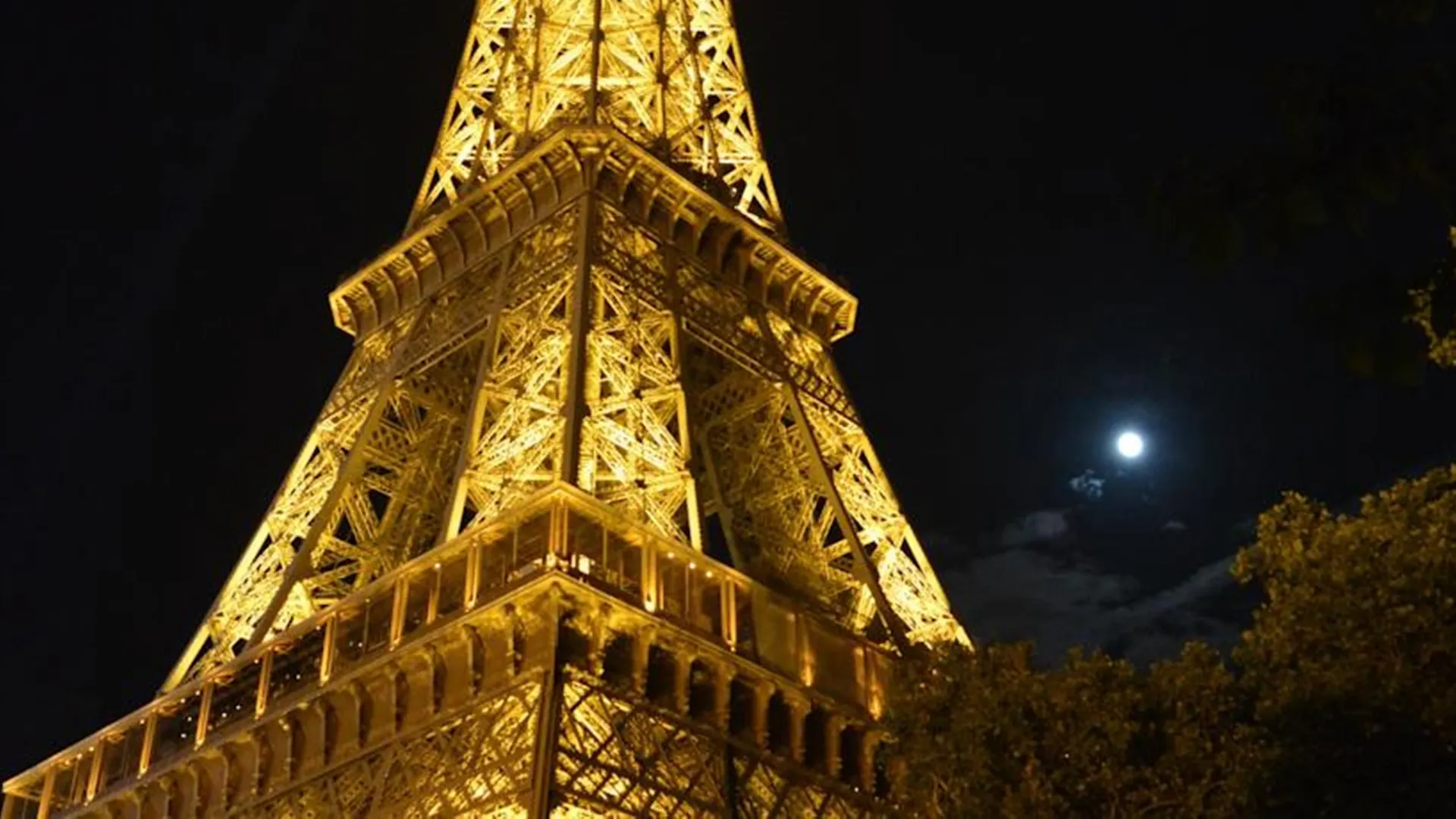 Eiffel Saint Charles Hotel Paris
